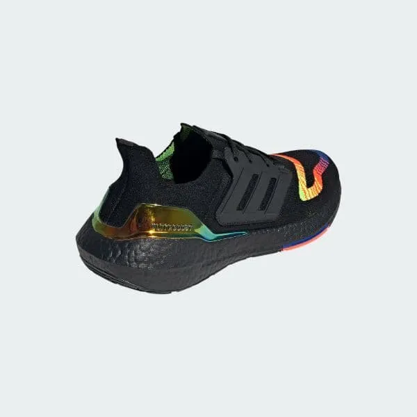   22   Adidas ULTRABOOST 22 HQ0965