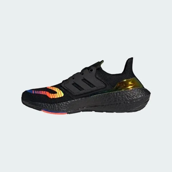   22   Adidas ULTRABOOST 22 HQ0965