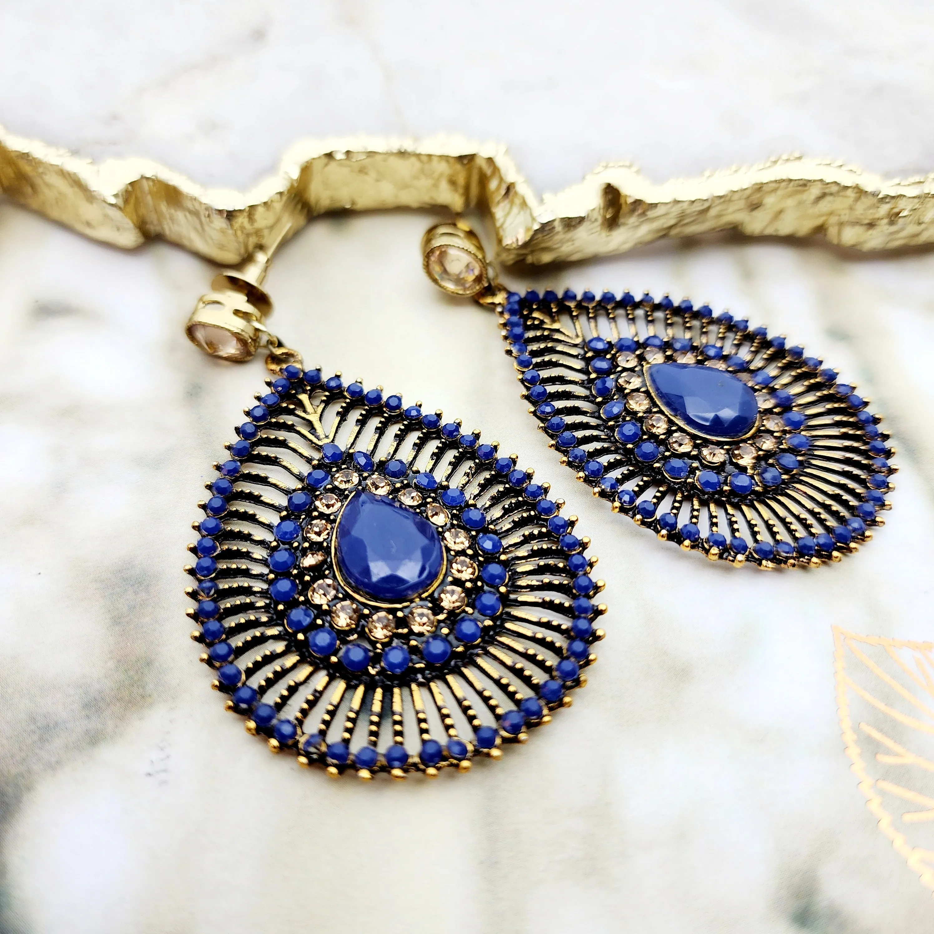 Ameeta Necklace Set