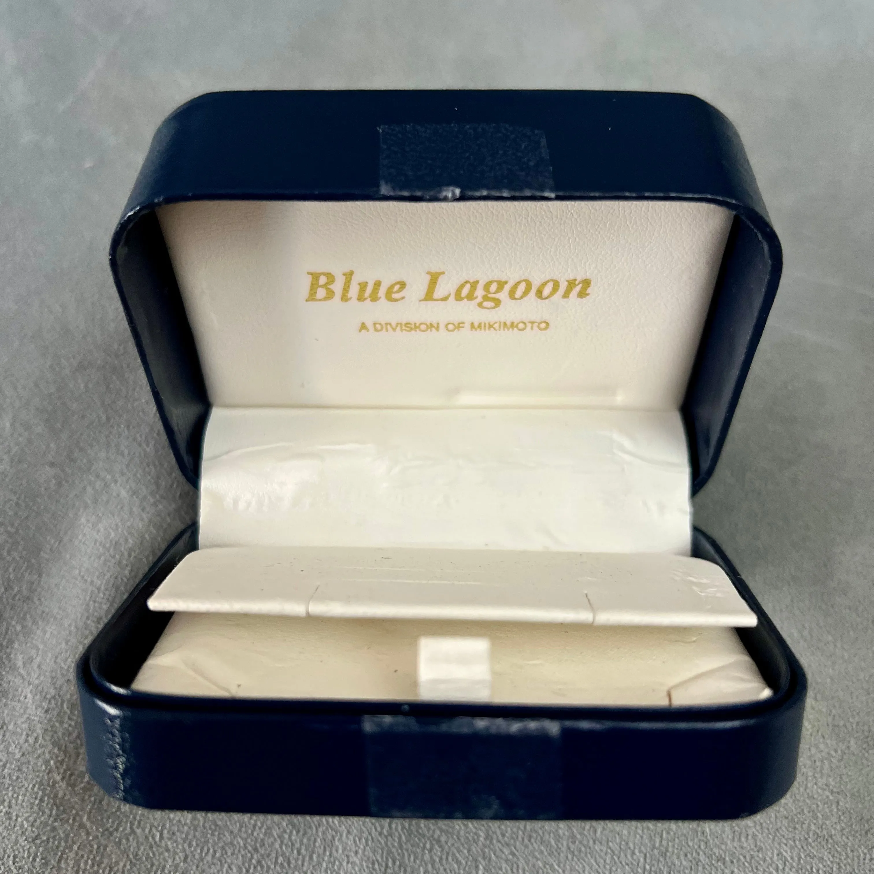 BLUE LAGOON by MIKIMOTO Blue Earrings Box