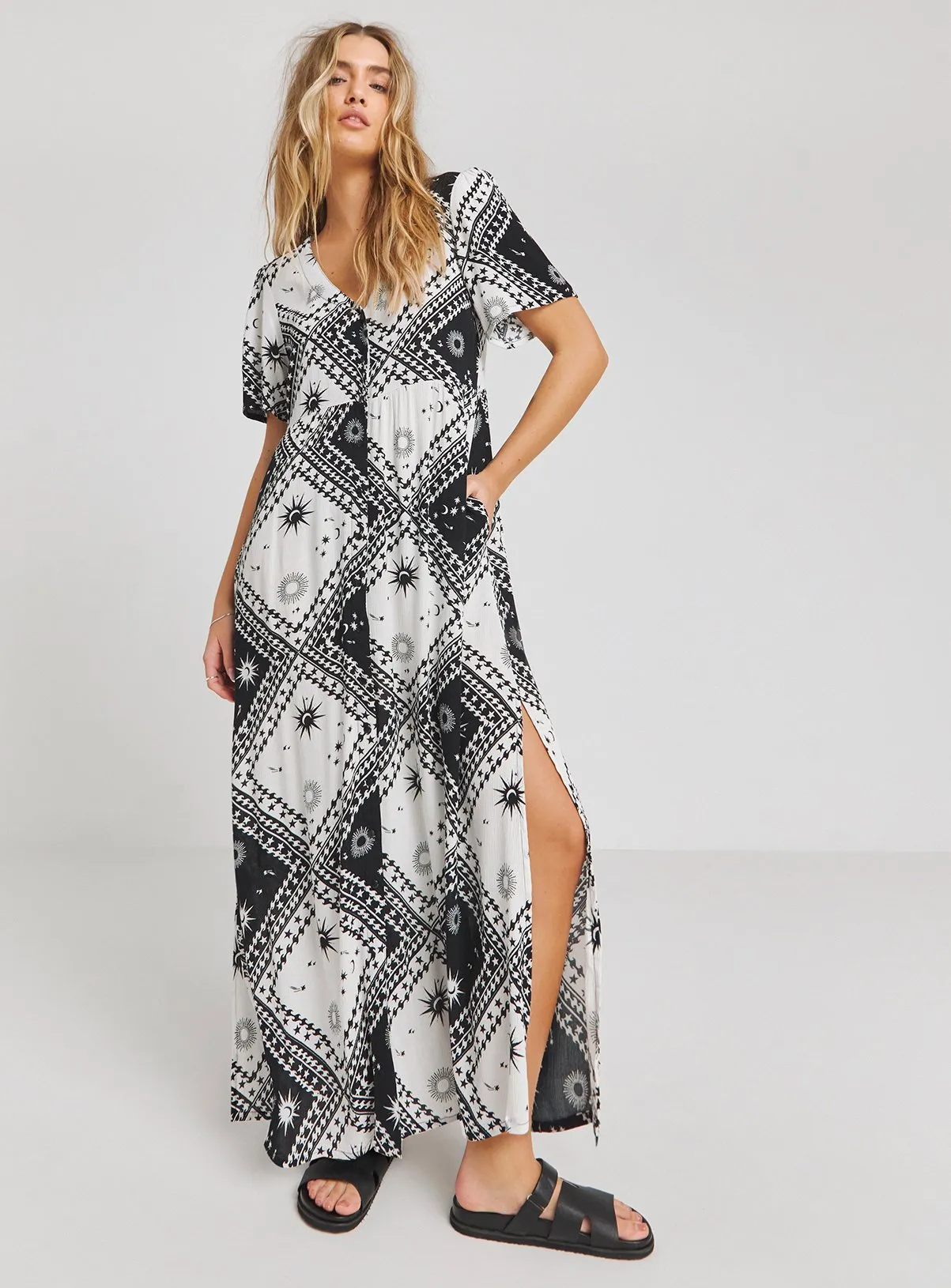 Buy SIMPLY BE Crinkle Button Through Maxi Dress 24 | Dresses | Tu