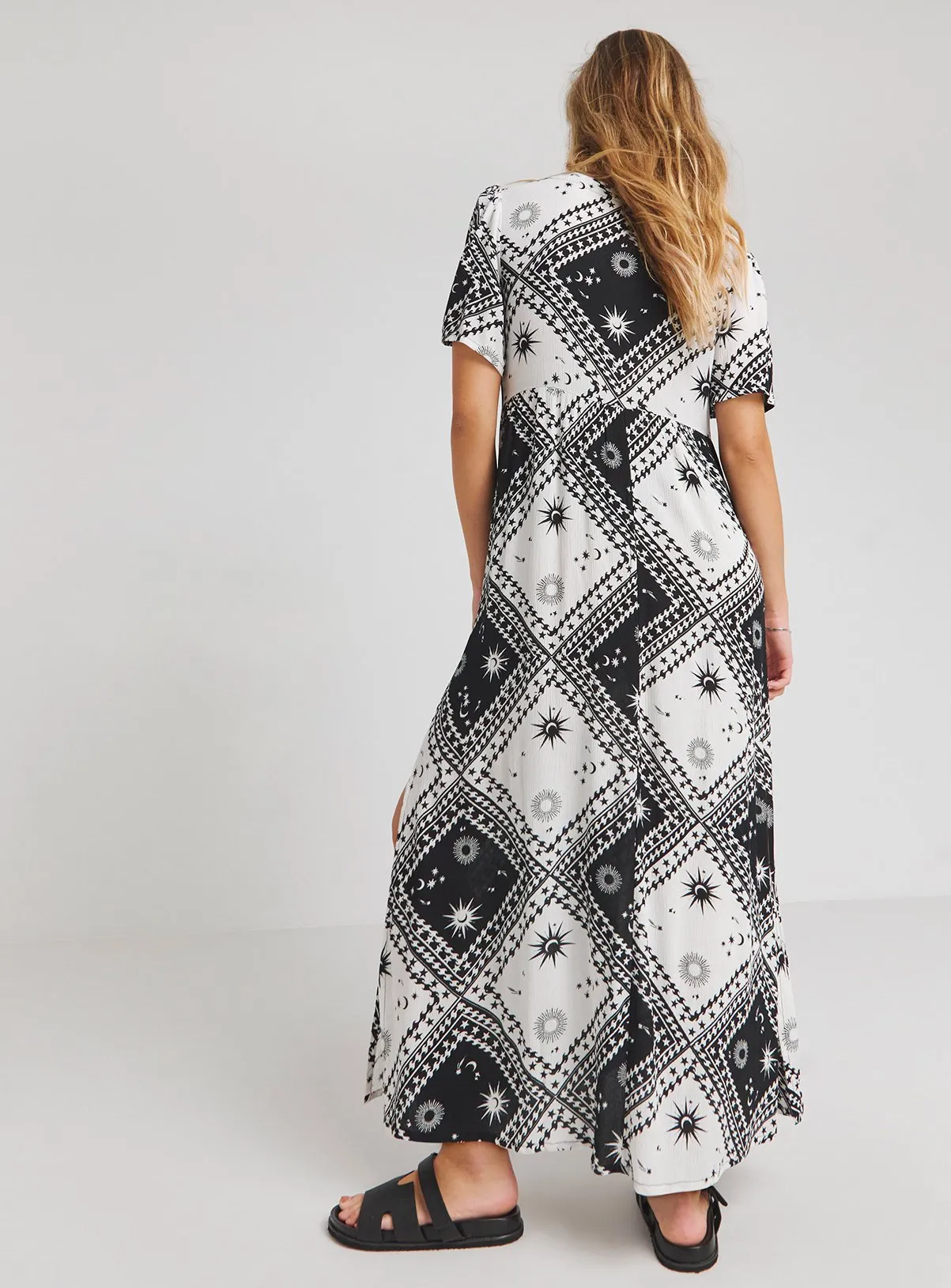 Buy SIMPLY BE Crinkle Button Through Maxi Dress 24 | Dresses | Tu