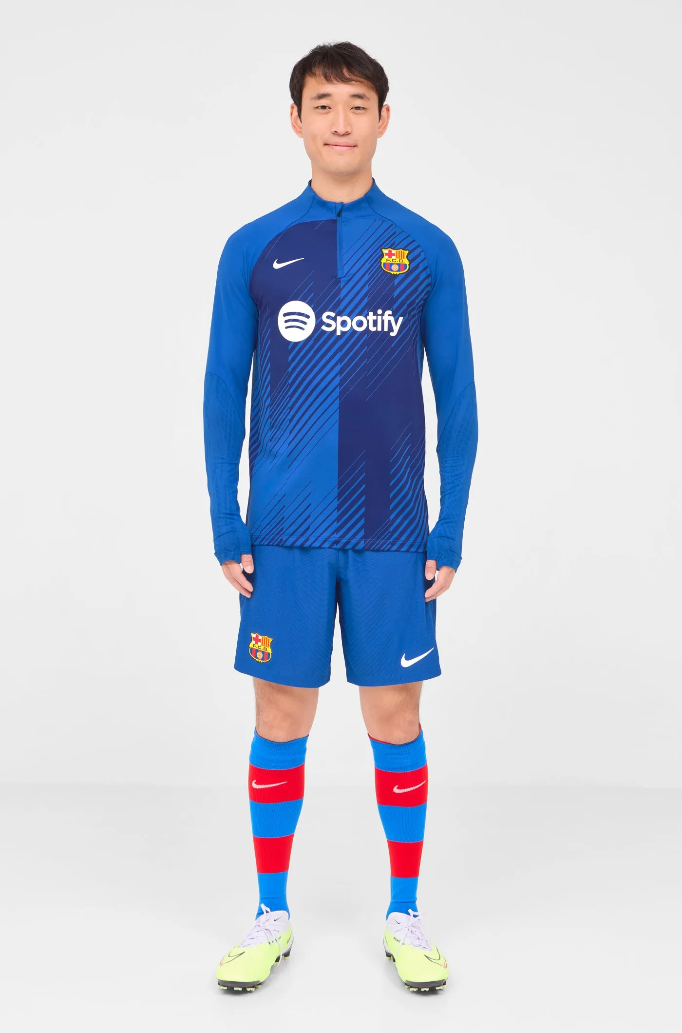 FC Barcelona Pre-Match sweatshirt Shirt 23/24 – La Liga