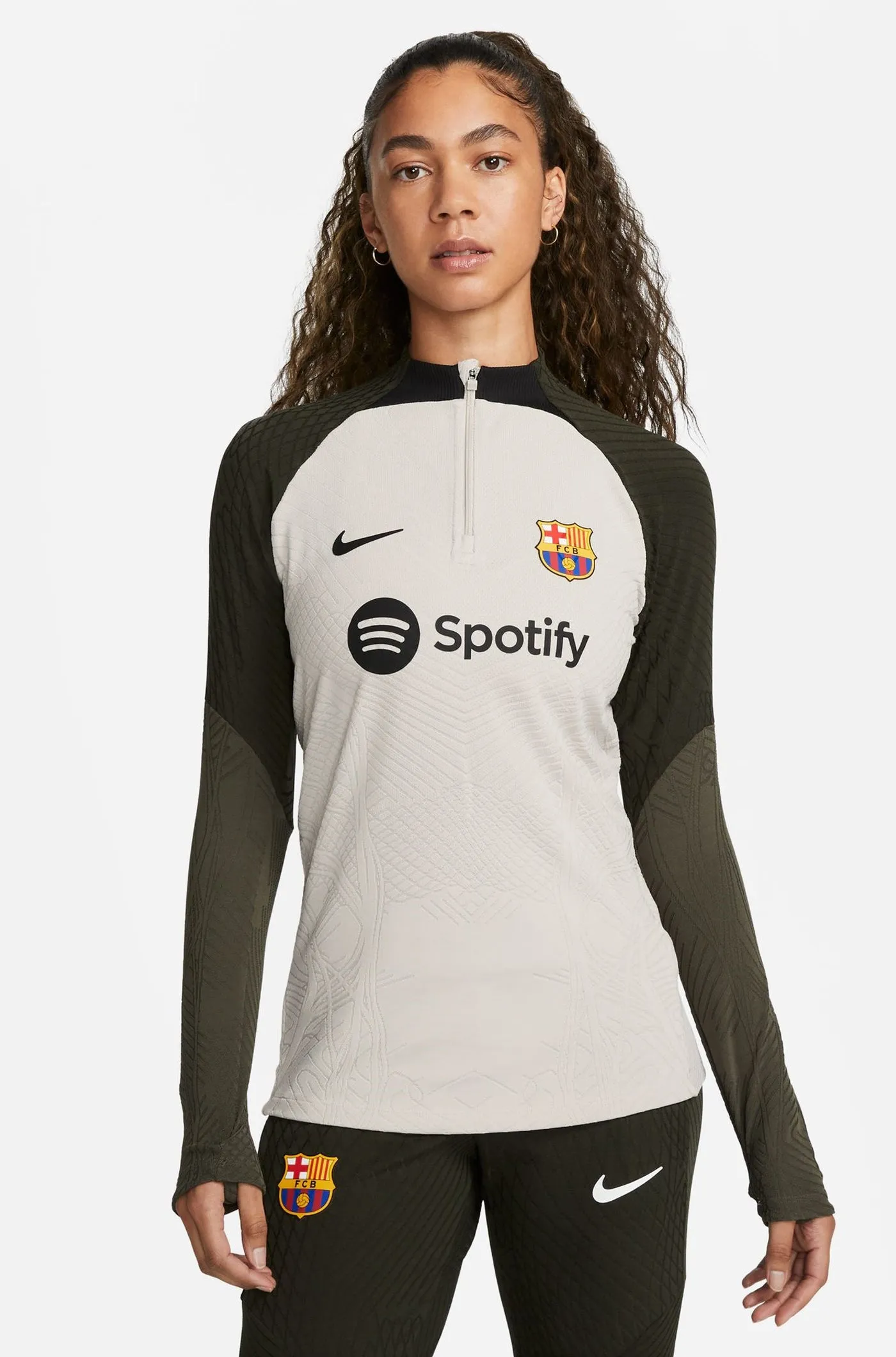 FC Barcelona training sweatshirt 23/24 Player's Edition – Women