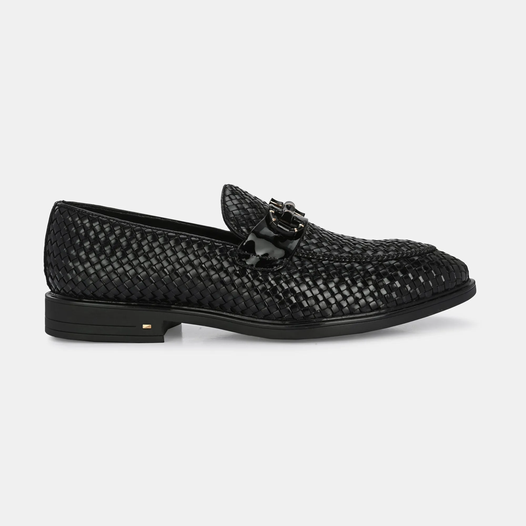 Hand-Woven Buckled Loafers by Lafattio