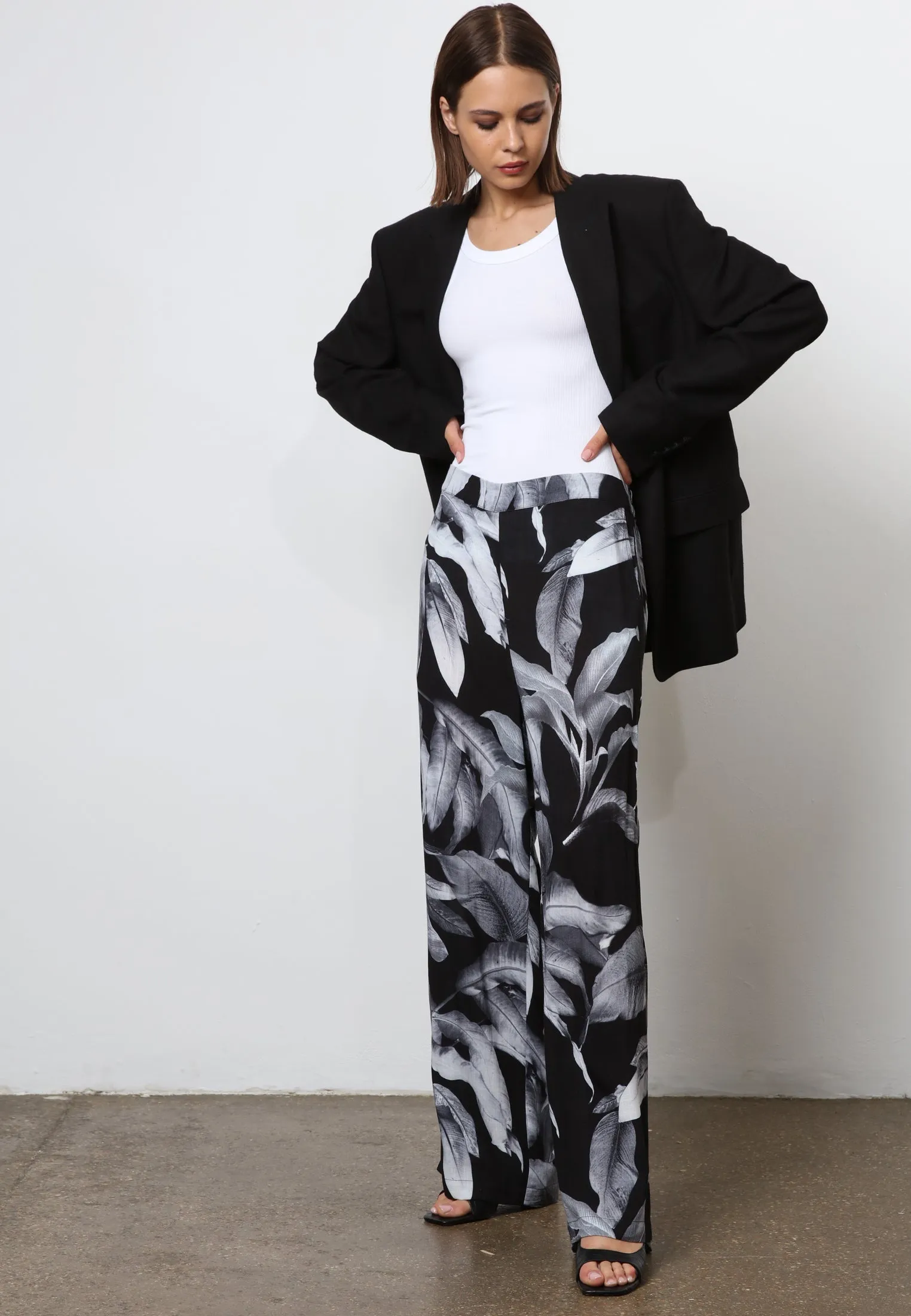 TIME TROUSERS BOTANIC BLACK