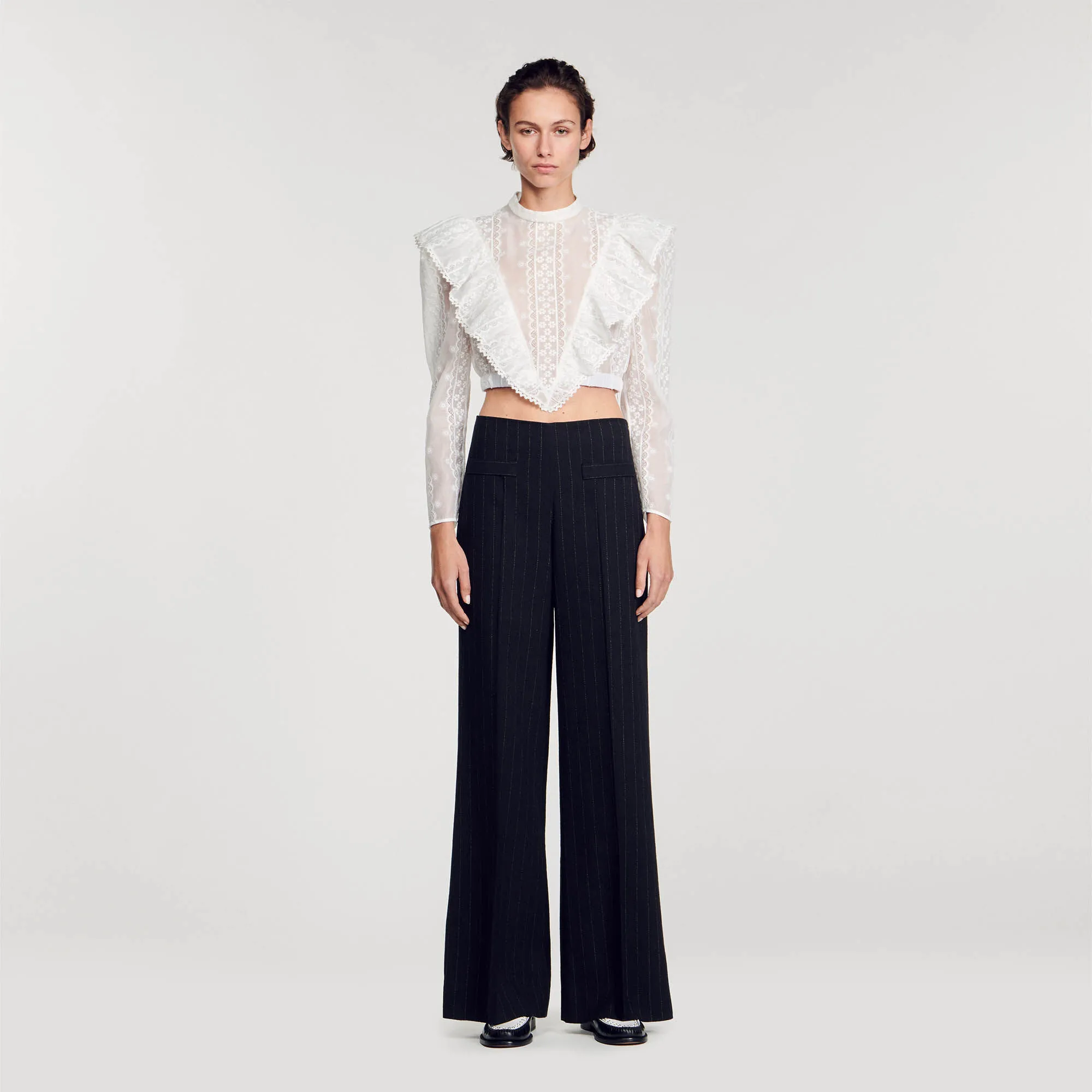 Wide-leg trousers