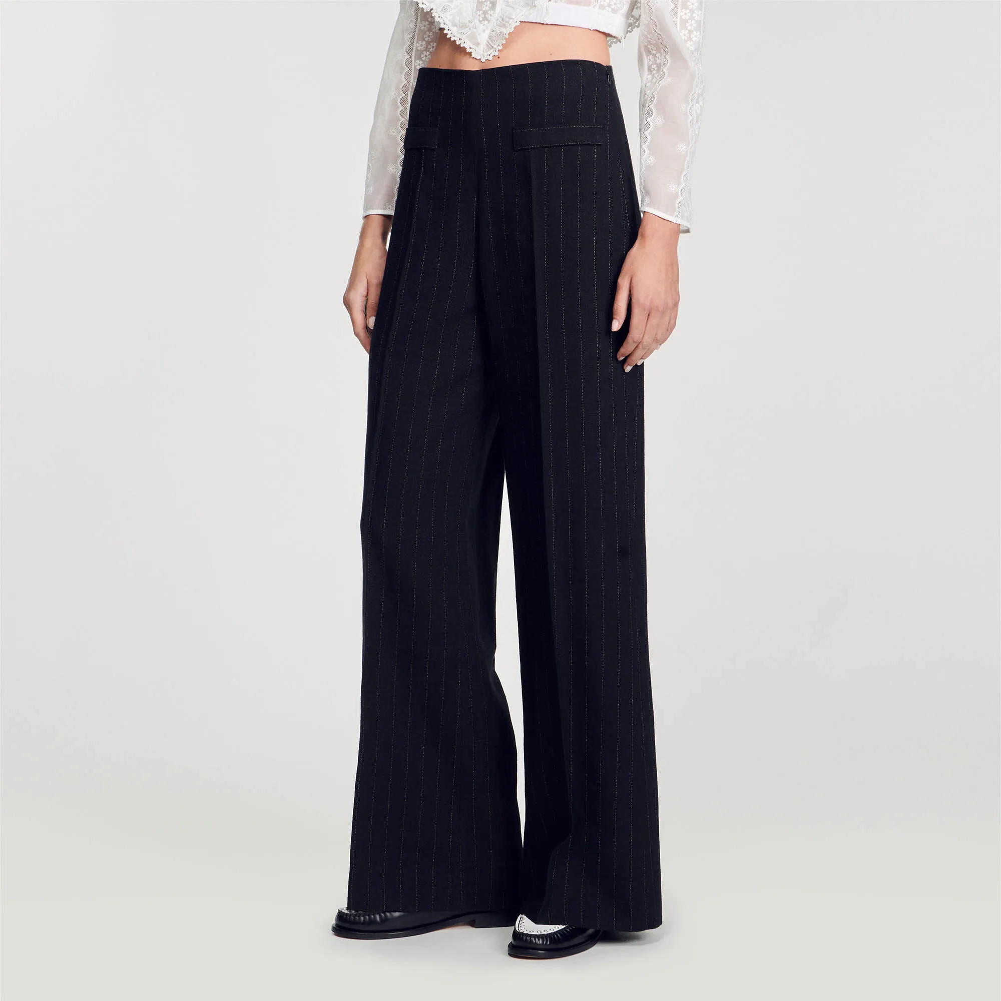 Wide-leg trousers