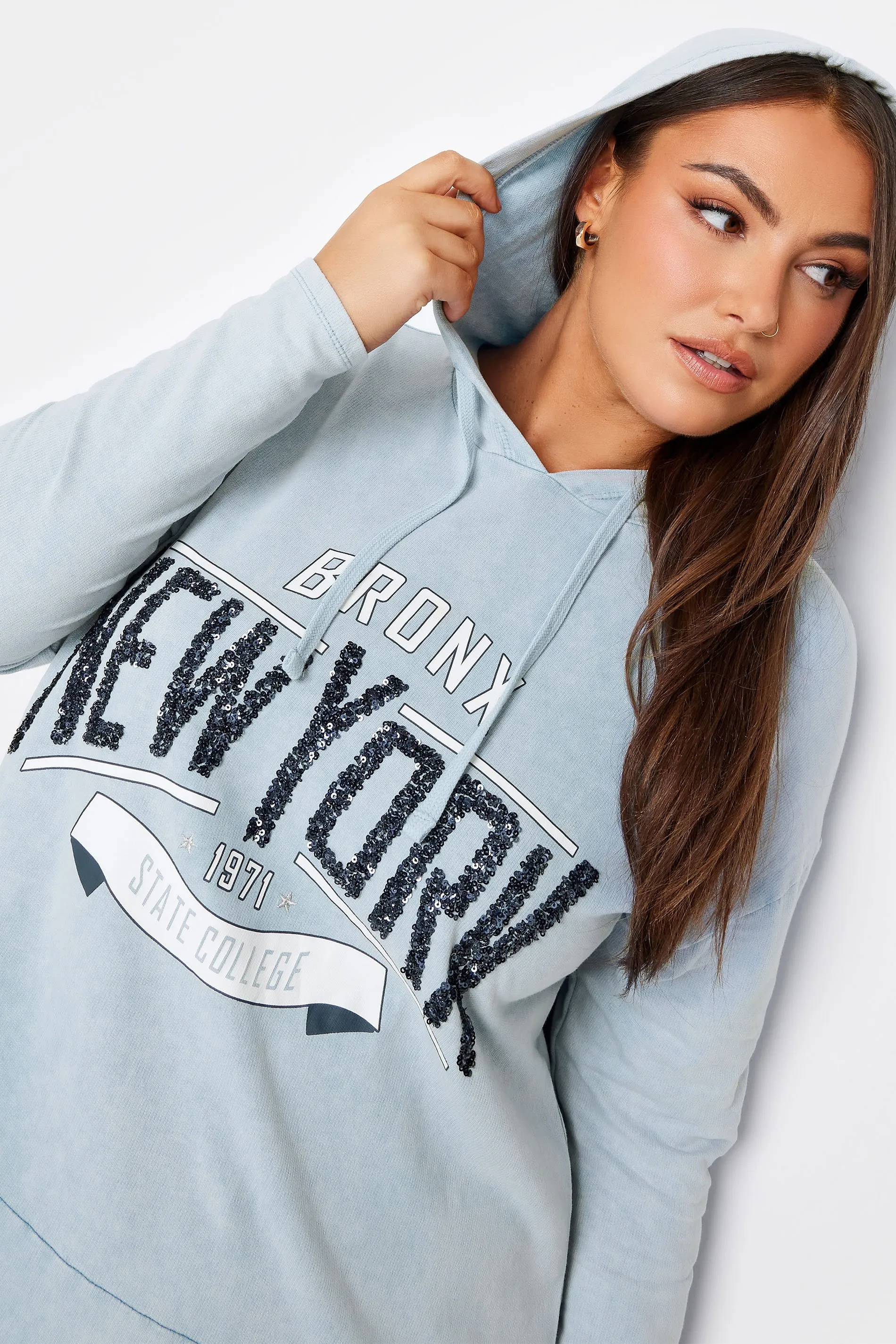 YOURS Curve Light Blue 'New York' Slogan Acid Wash Hoodie